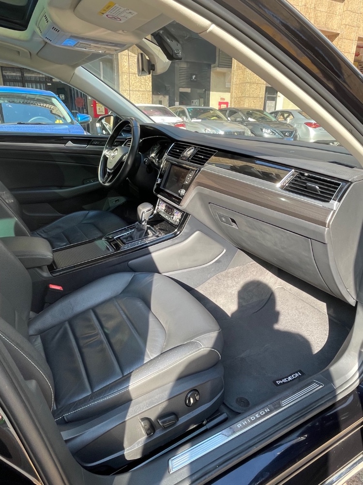 佛山17年大众辉昂5