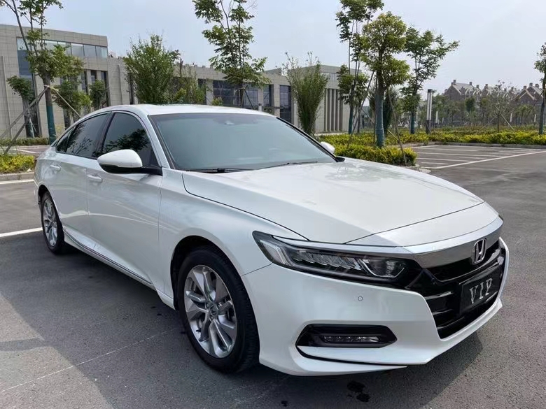 盐城20年本田雅阁2