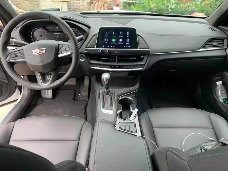 保定21年凯迪拉克CT44