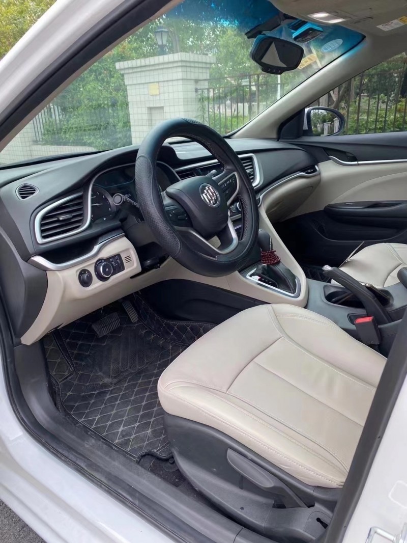 中山18年别克英朗3