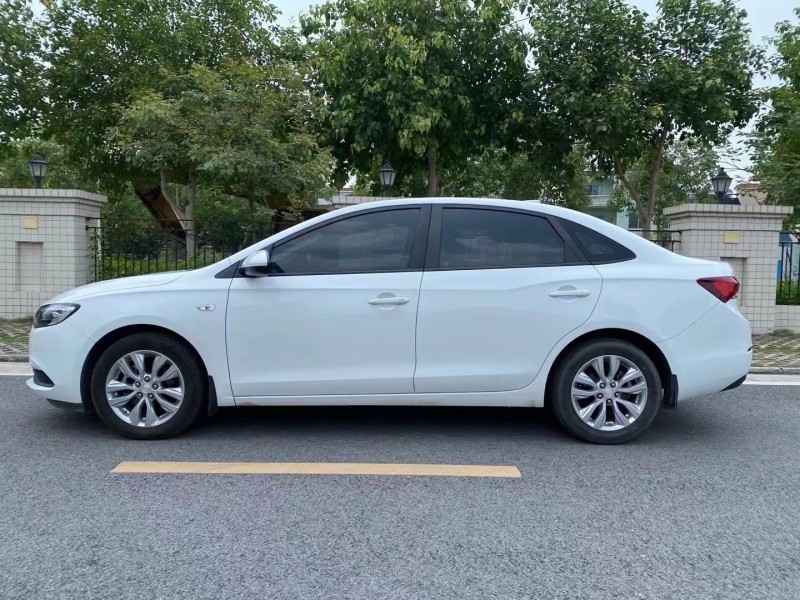 中山18年别克英朗4