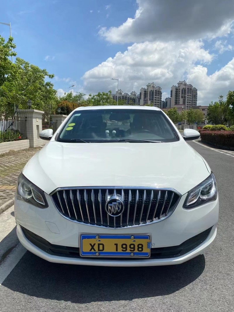 中山16年别克英朗1