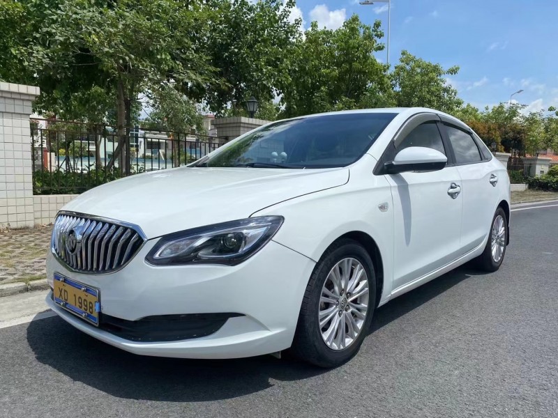 中山16年别克英朗2