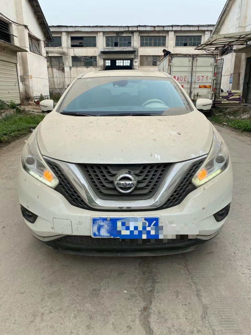 武汉15年日产楼兰1