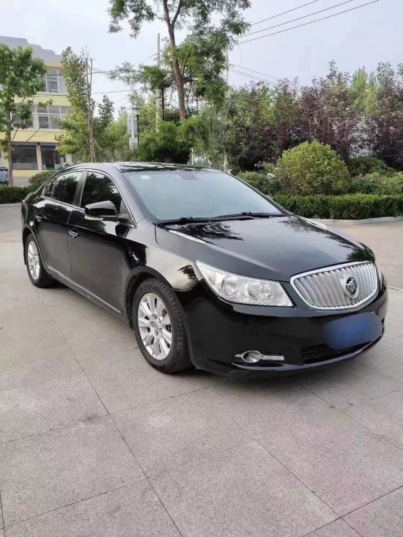 潍坊13年别克君越2