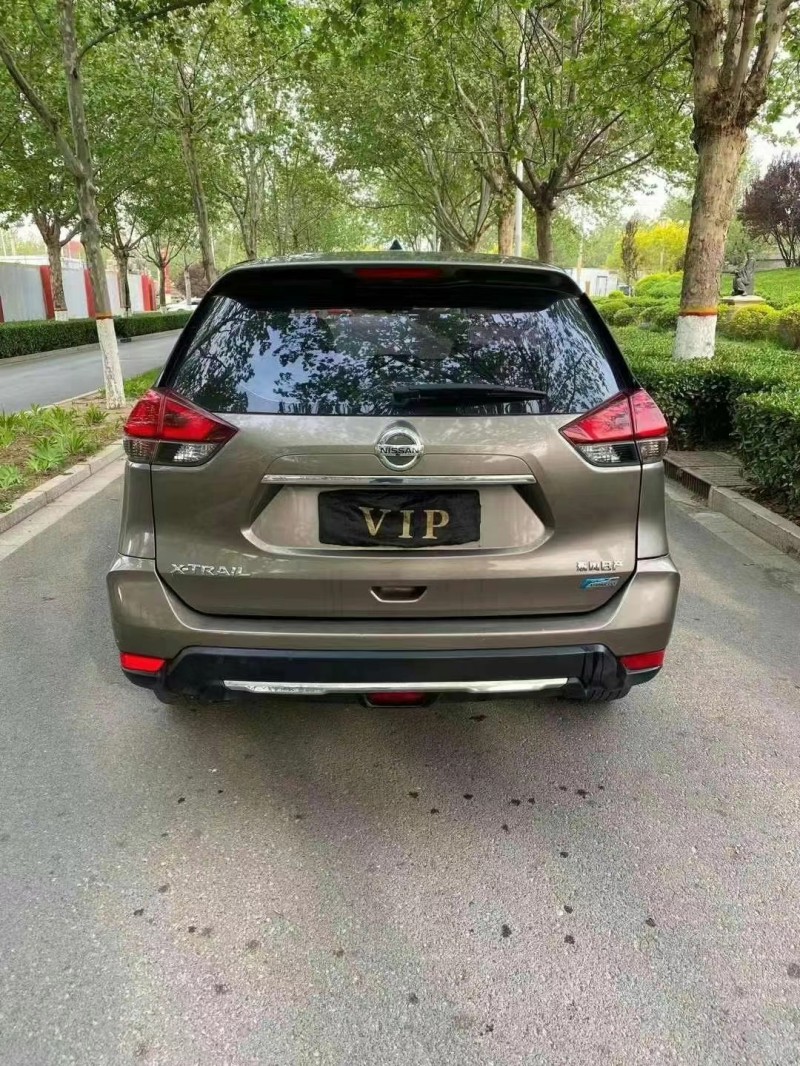 保定18年日产奇骏4