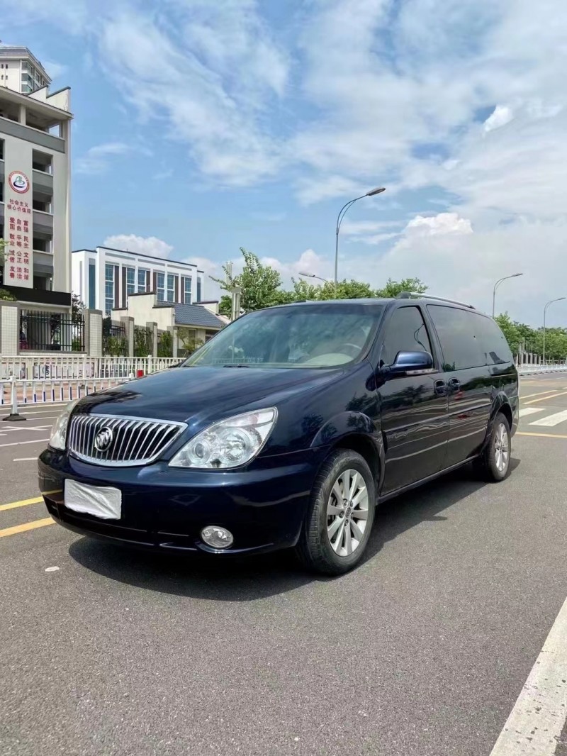 桂林14年別克GL87