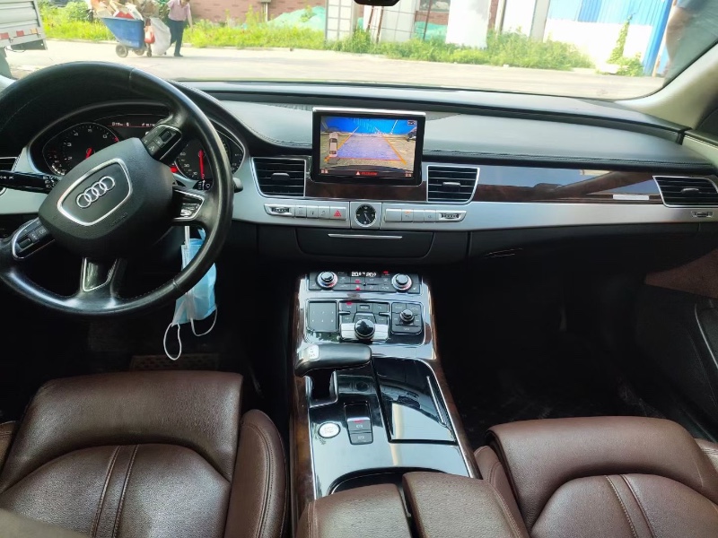 徐州16年奥迪A8L4