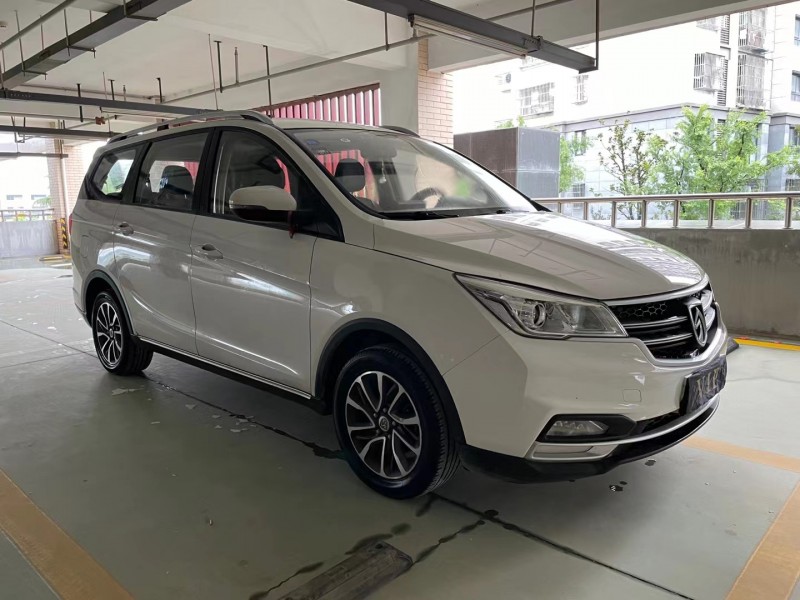 鹽城19年寶駿7307