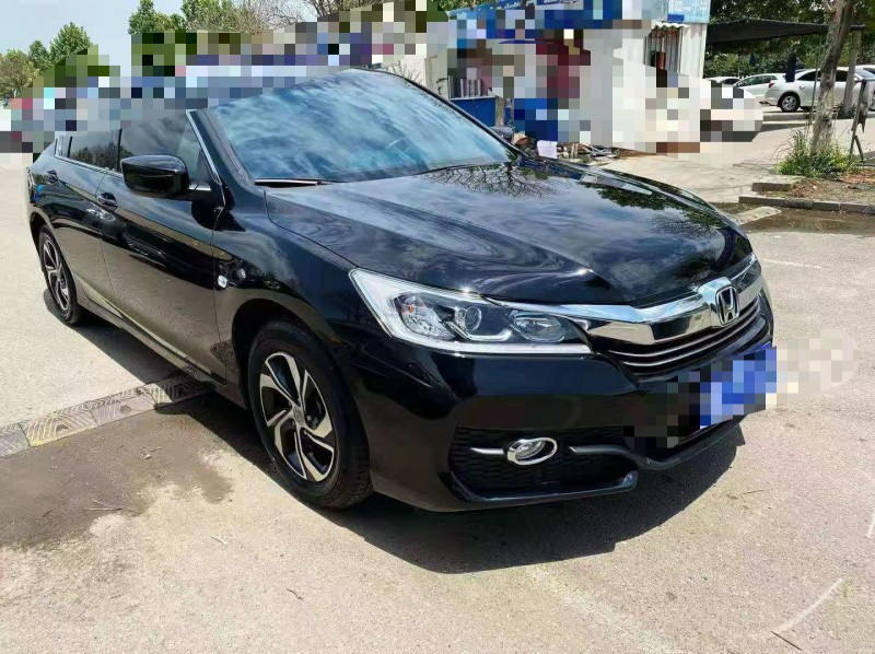 潍坊19年本田雅阁3