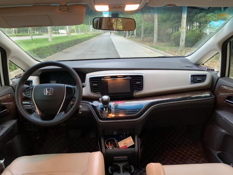 潍坊17年本田奥德赛3