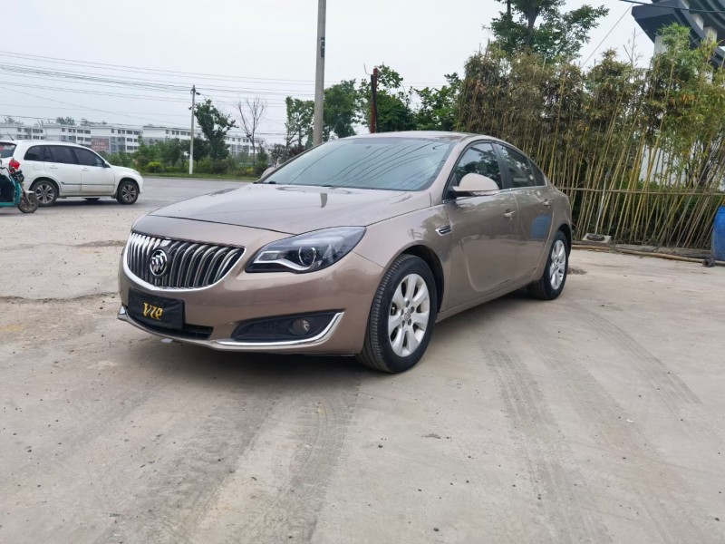 徐州17年别克君威8