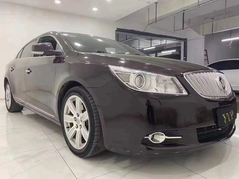 成都11年别克君越2