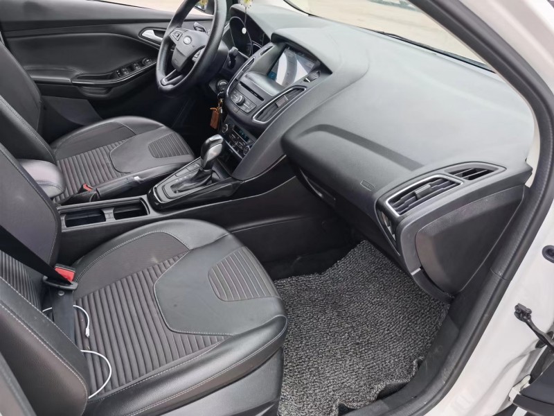 徐州17年福特福克斯3