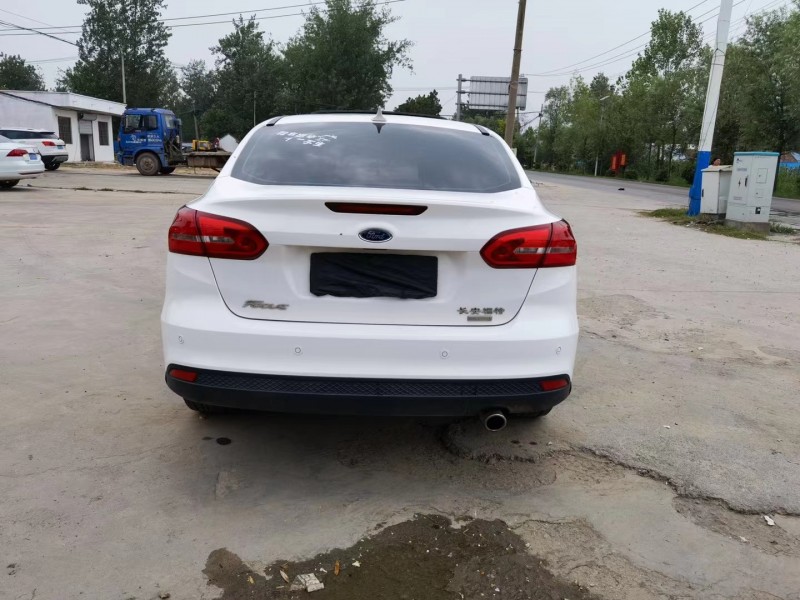 徐州17年福特福克斯8