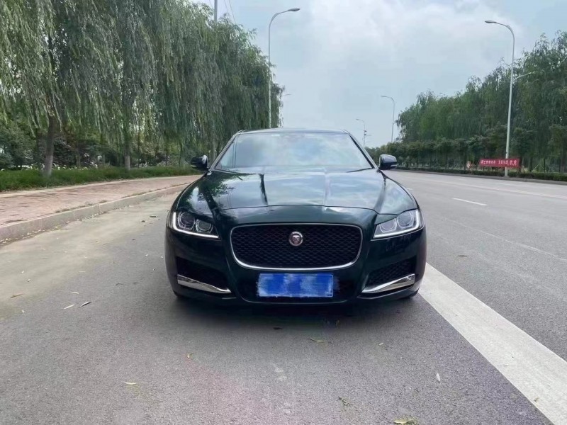 濟寧16年捷豹XF1