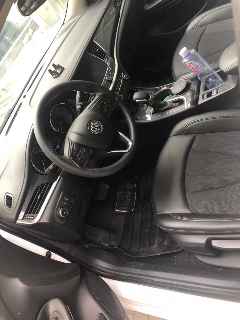 潍坊20年别克威朗4