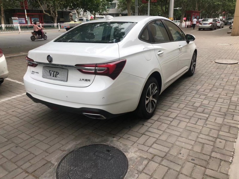 潍坊20年别克威朗7