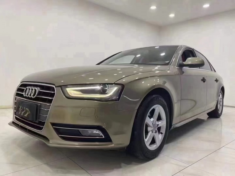 成都15年奥迪A4L8