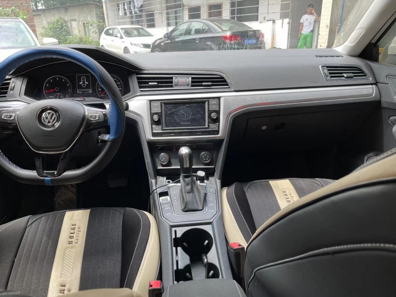 成都19年大众凌渡5