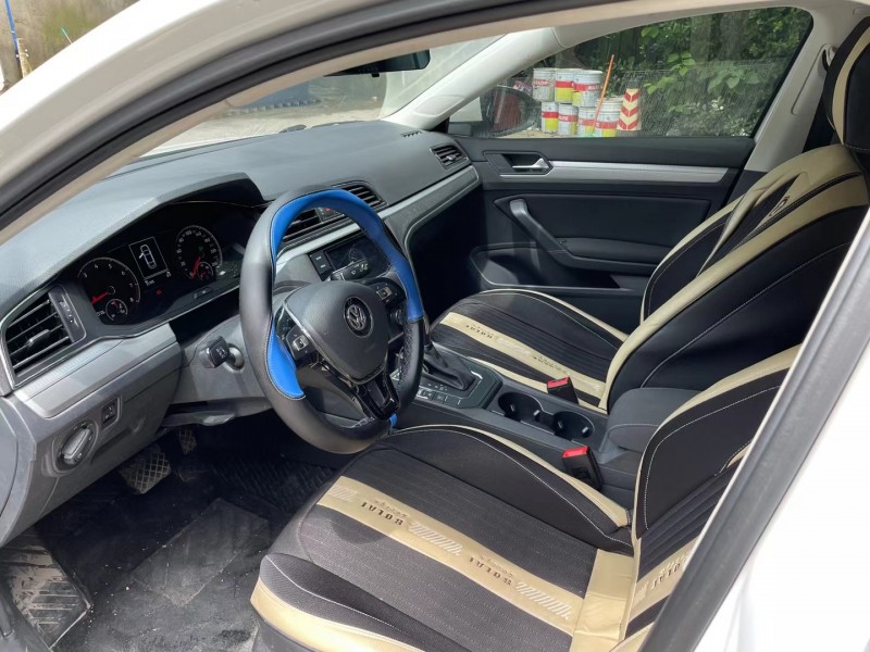 成都19年大众凌渡6