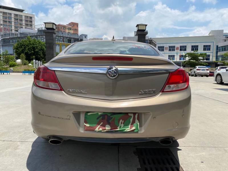 东莞12年别克君威9