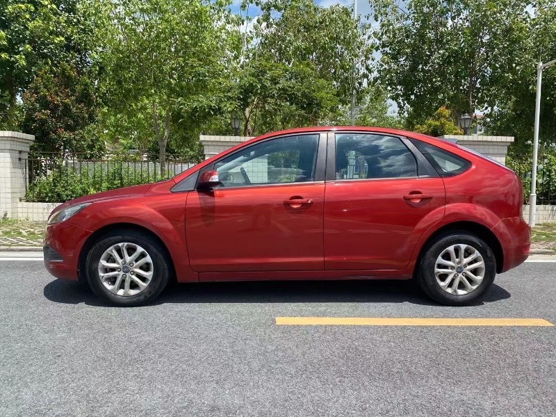 中山16年福特福克斯3