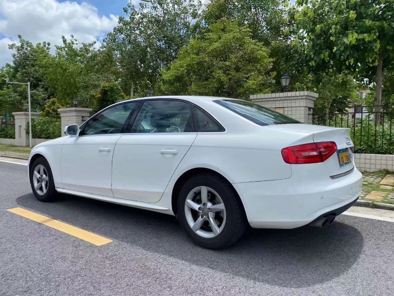 中山16年奥迪A4L2