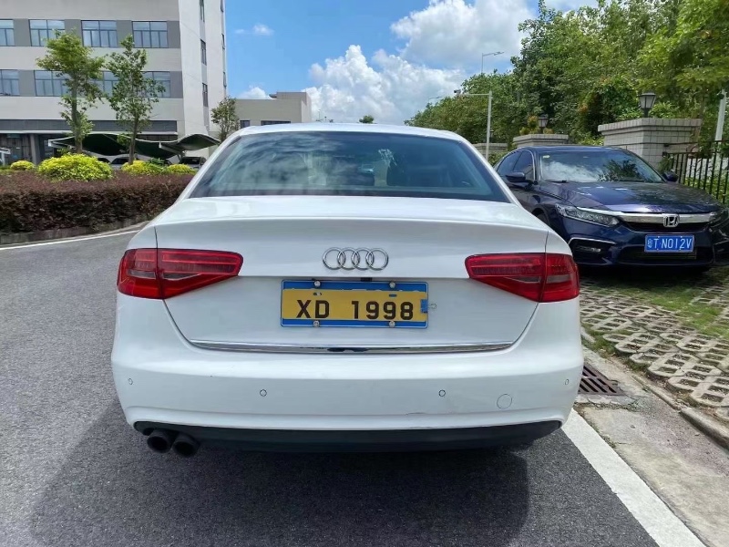 中山16年奥迪A4L4