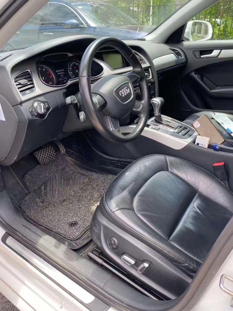 中山16年奥迪A4L5
