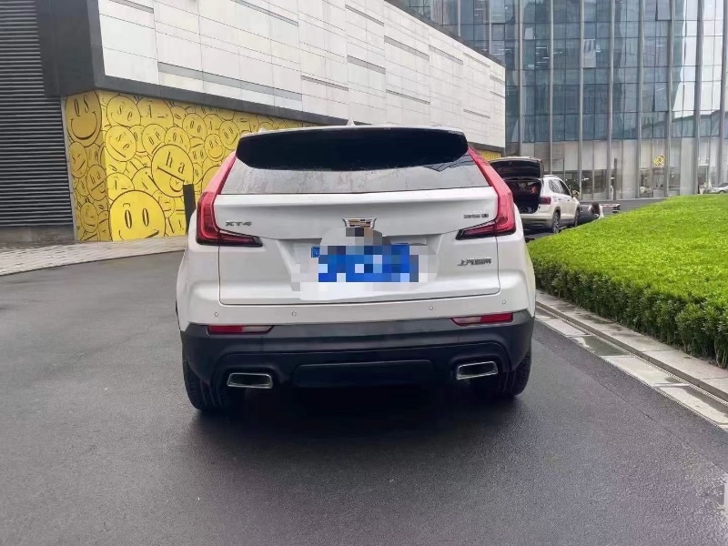 重慶19年凱迪拉克XT42