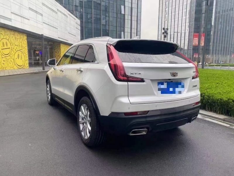 重慶19年凱迪拉克XT44