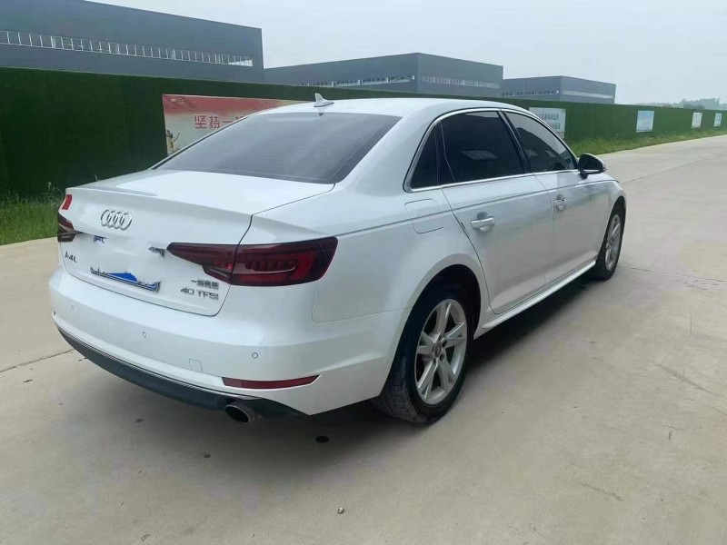 泰安18年奧迪A4L2