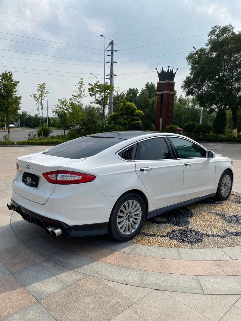 青岛16年福特蒙迪欧8