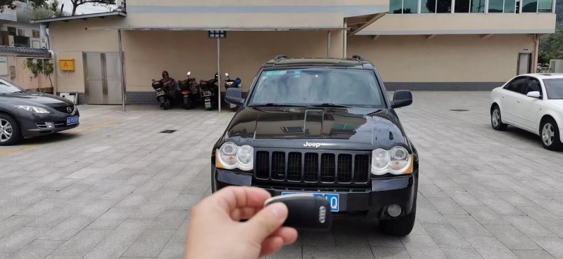 阜陽10年Jeep大切諾基9