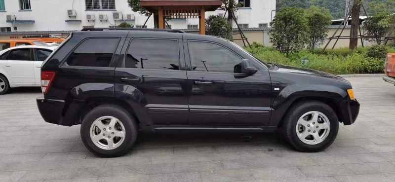 阜陽10年Jeep大切諾基2