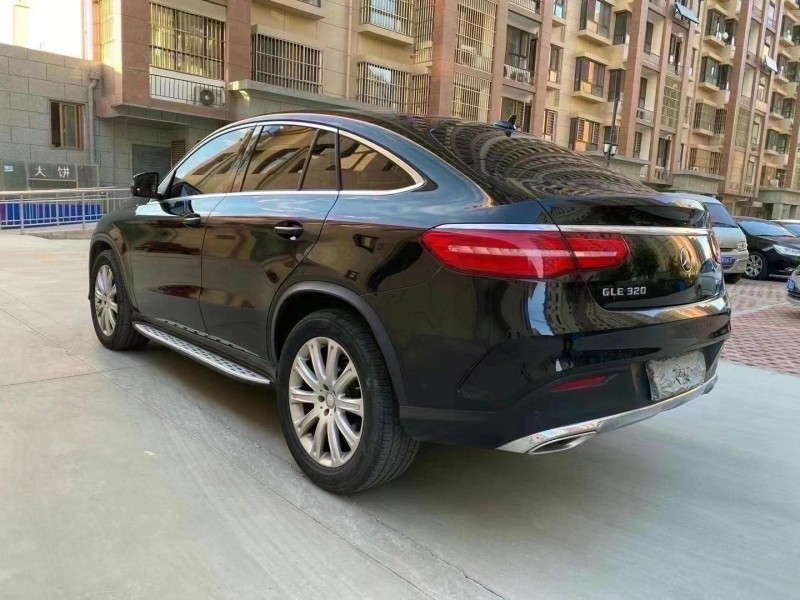 保定16年奔驰GLE1