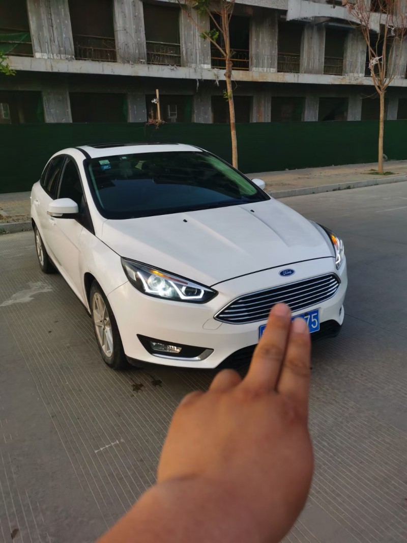 邢台16年福特福克斯8