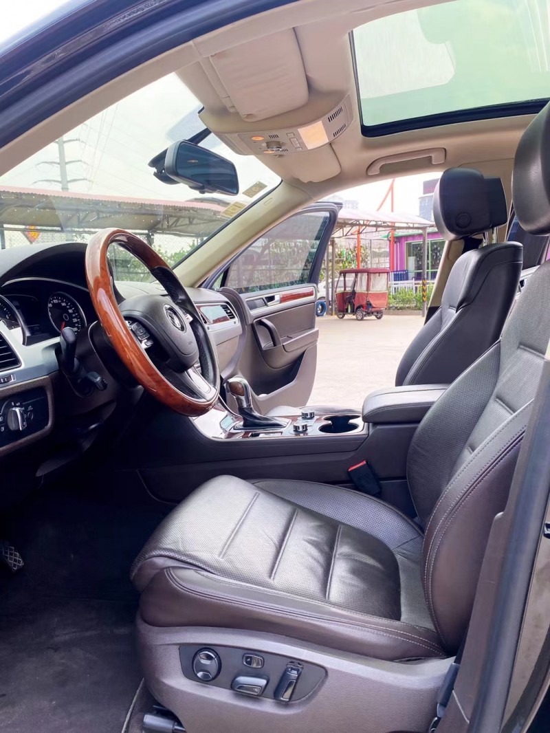 保定13年大众途锐4