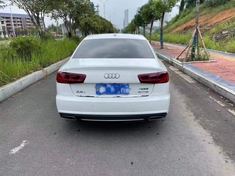 深圳17年奥迪A6L8