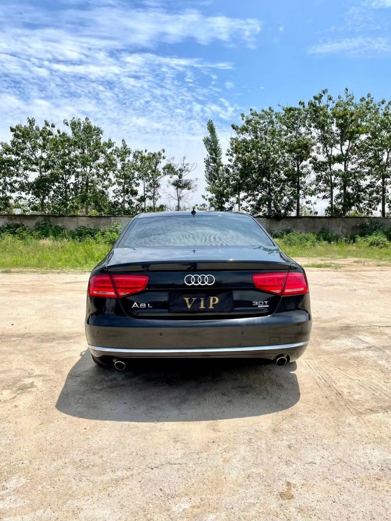 臨沂11年奧迪A8L7