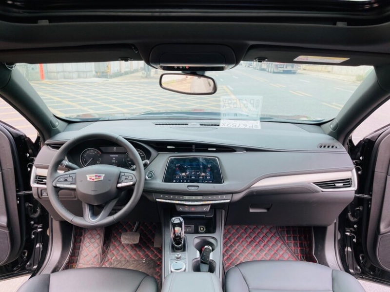 东莞20年凯迪拉克XT41