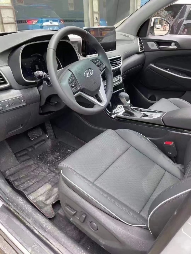 邵阳21年现代途胜4