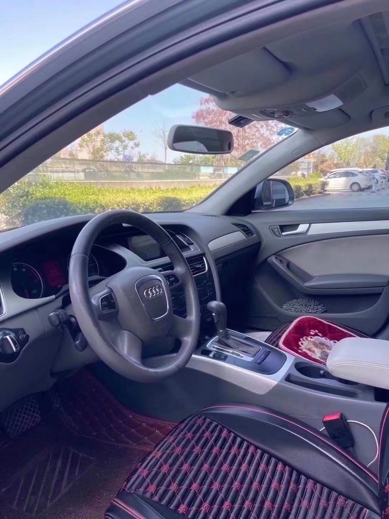 潍坊12年奥迪A4L8