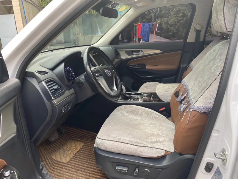 成都17年长安汽车CS955