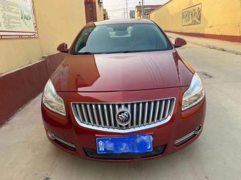 潍坊12年别克君威1