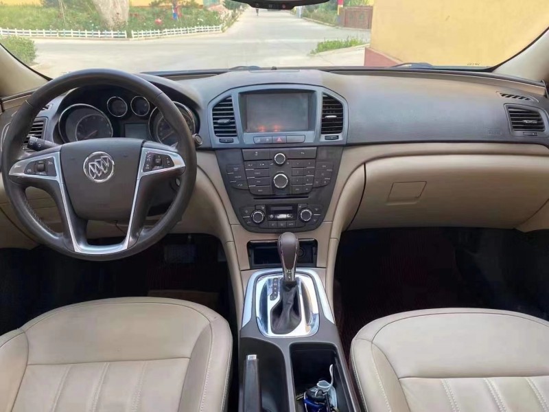 潍坊12年别克君威3