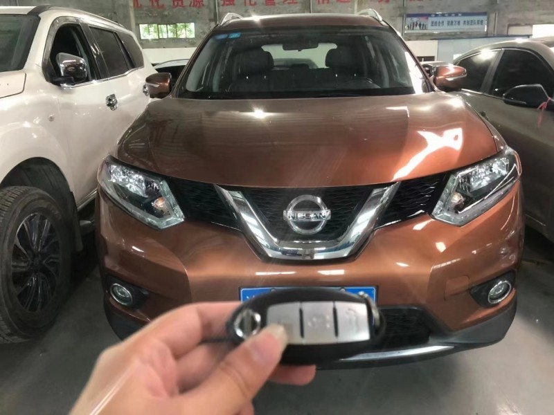 宜昌15年日產奇駿1