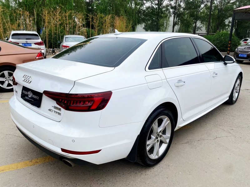 保定18年奥迪A4L8