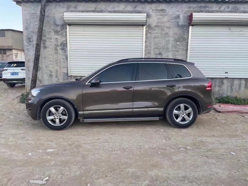 保定13年大众途锐4